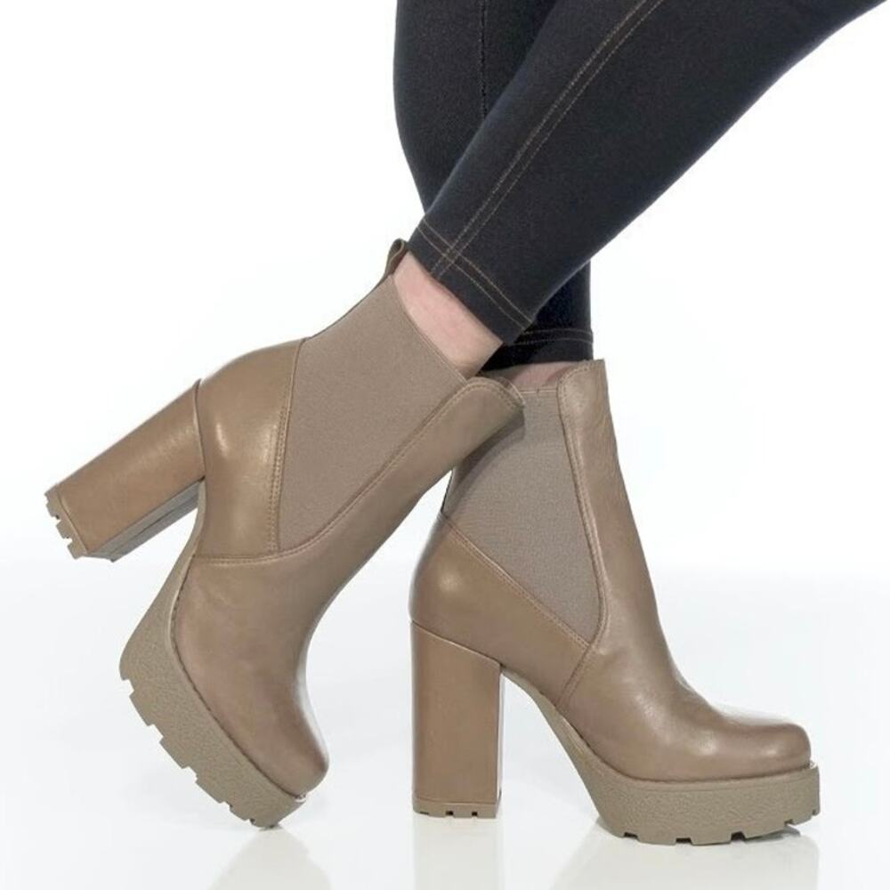 Schutz NWT‎ Billie Platform Leather Boots